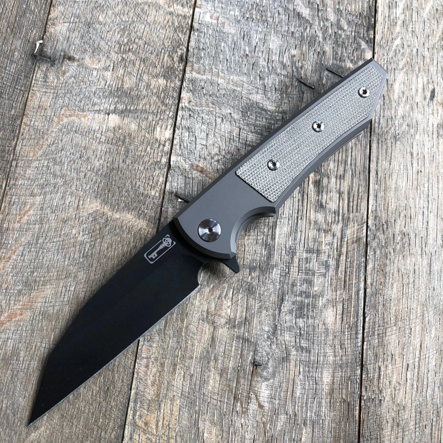 Chaves Ultramar Sangre Street Flipper Knife Green Canvas Micarta (3.4" Black SW) 3 Chaves Ultramar Sangre Street Flipper Knife Green Canvas Micarta (3.4" Black SW)