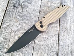 Protech Tactical Response TR-3.31 Desert Sand W/ Grooves (3.5" Black Plain)