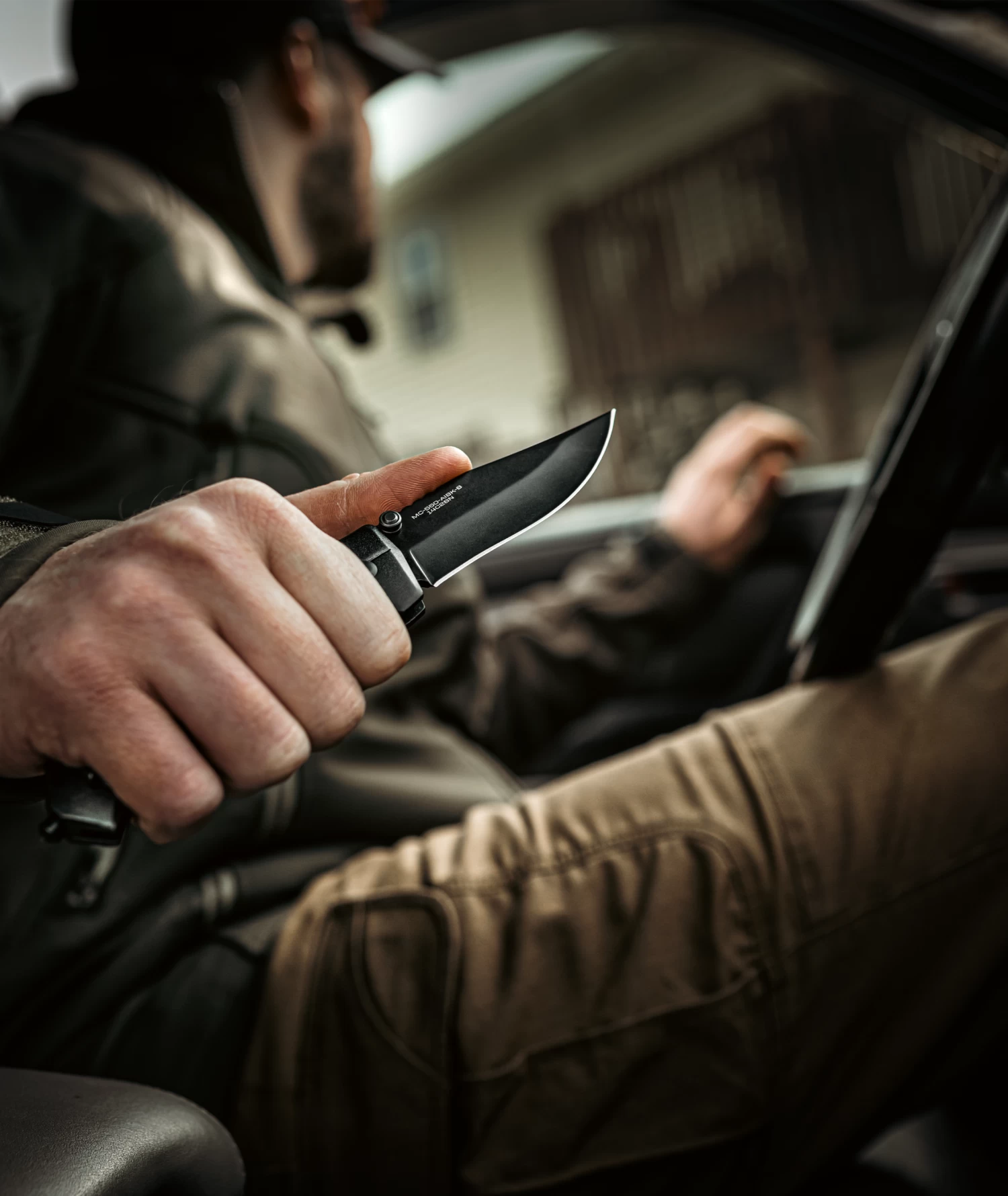 4-1/2″ Black Aluminum Slide Lock Modified Clip Point – MC-550-AIBK-B 5 4-1/2″ Black Aluminum Slide Lock Modified Clip Point – MC-550-AIBK-B - Image 3