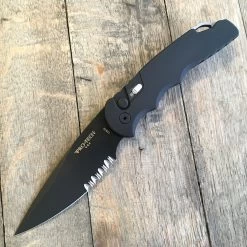 Protech TR-4.4 Tactical Response 4" Black (D2 Serr)